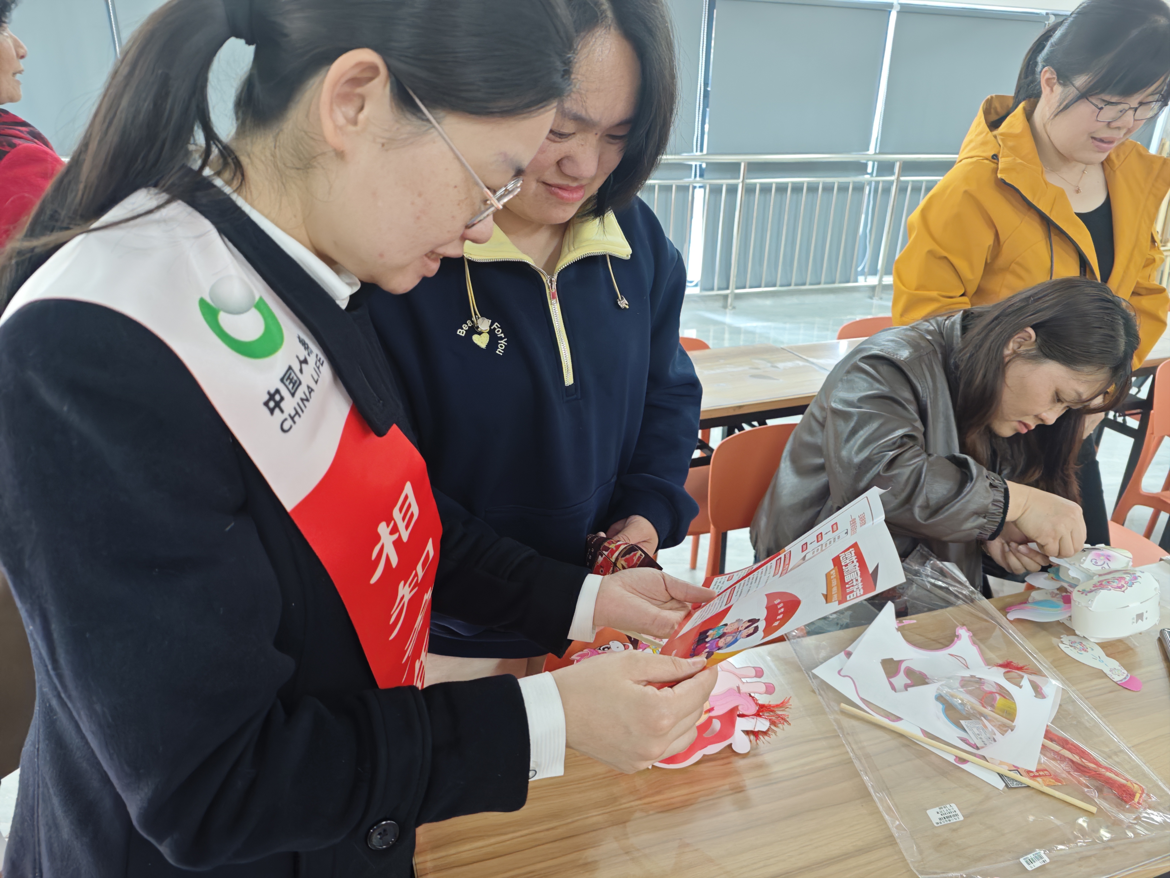 安溪国寿寿险:花灯映照,“3·15” 金融宣教入人心2026.3.4.JPG