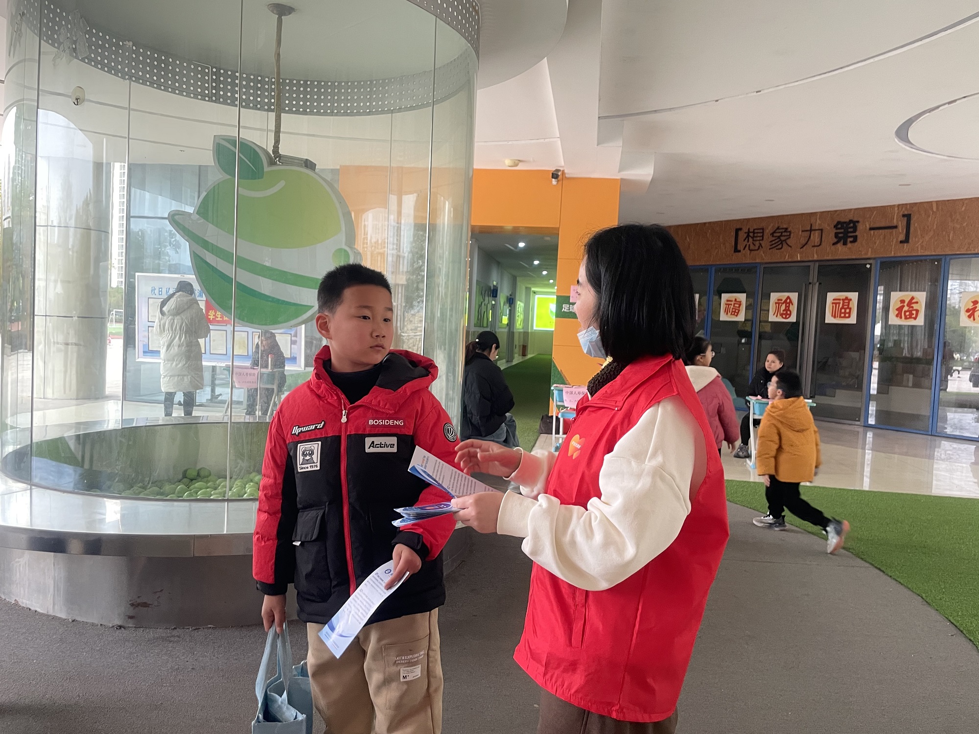 平安产险宁德中心支公司:多维度“五进”绘就金融消保“同心圆” 图4.jpg