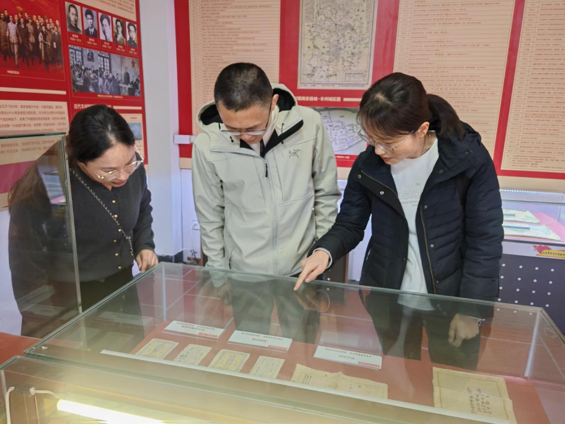 2026.3.7江南：追寻红色记忆 汲取奋进力量 (1).png