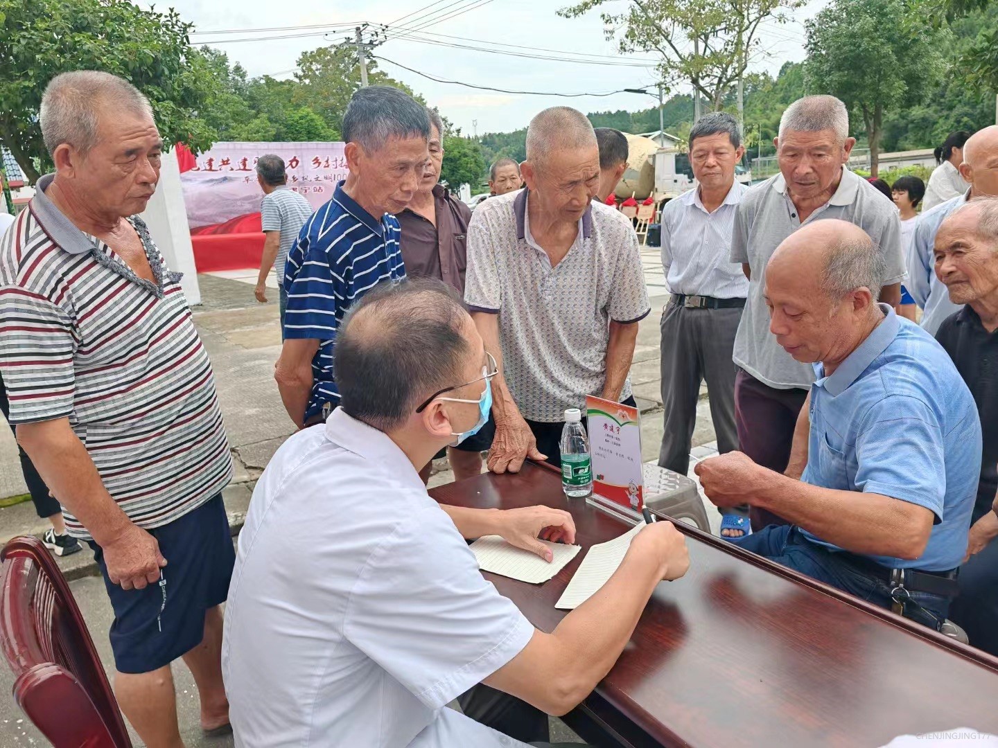 党建引领新发展，福建平安产险“乡风文明100”落地三明建宁大源村5.jpg